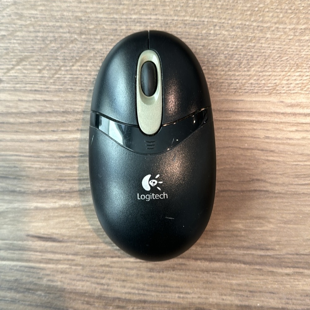 Logitech Keyboard & Mouse Set - Picture 5 of 7